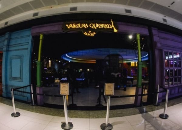 Harry Potter: Restaurante Vassoura Quebrada abre unidade - 16/08